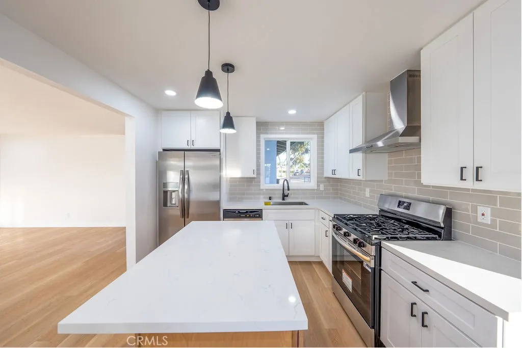 761 S Rosecrest, La Habra, California 90631 home-pic-7